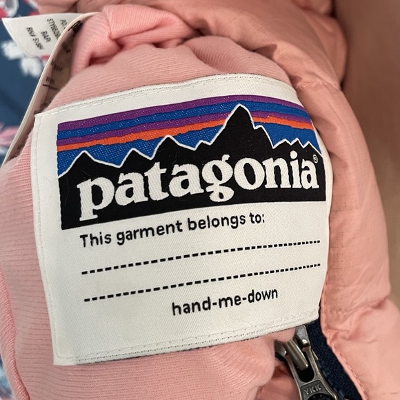 Patagonia Kids' Reversible Down Sweater Hoody Style #68290 - Picture 6 of 6